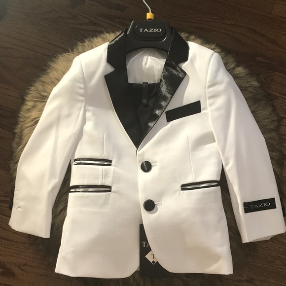 NWT Tazio 2 Piece Tuxedo with Satin Lapel. Size 2T - Picture 2 of 8